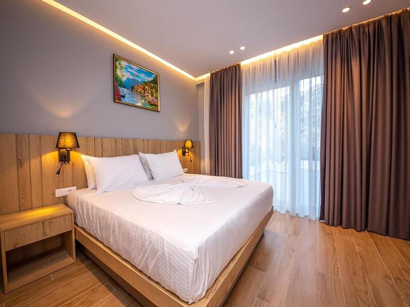 Azure Inn Hotel image
