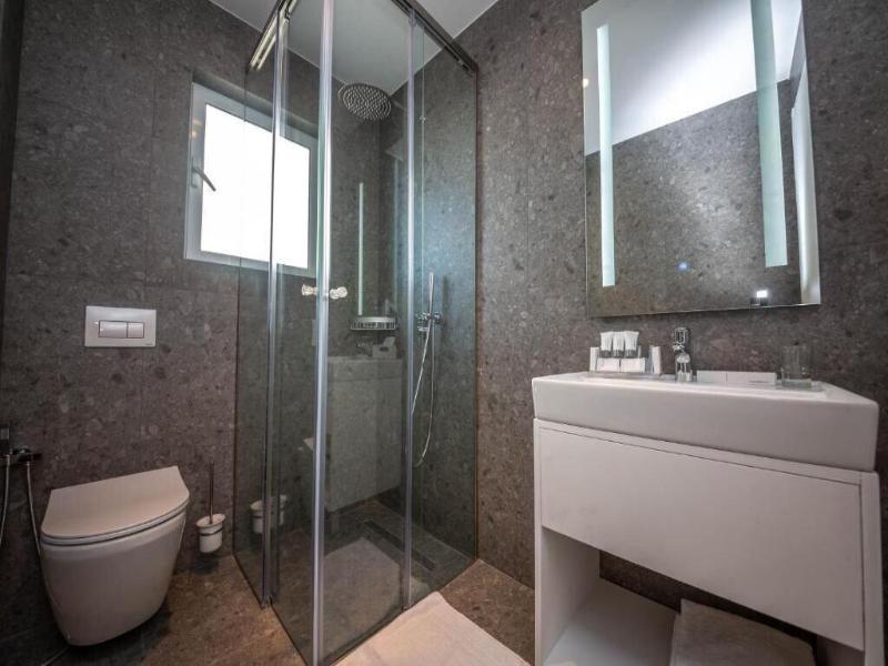 Azure Inn Hotel image