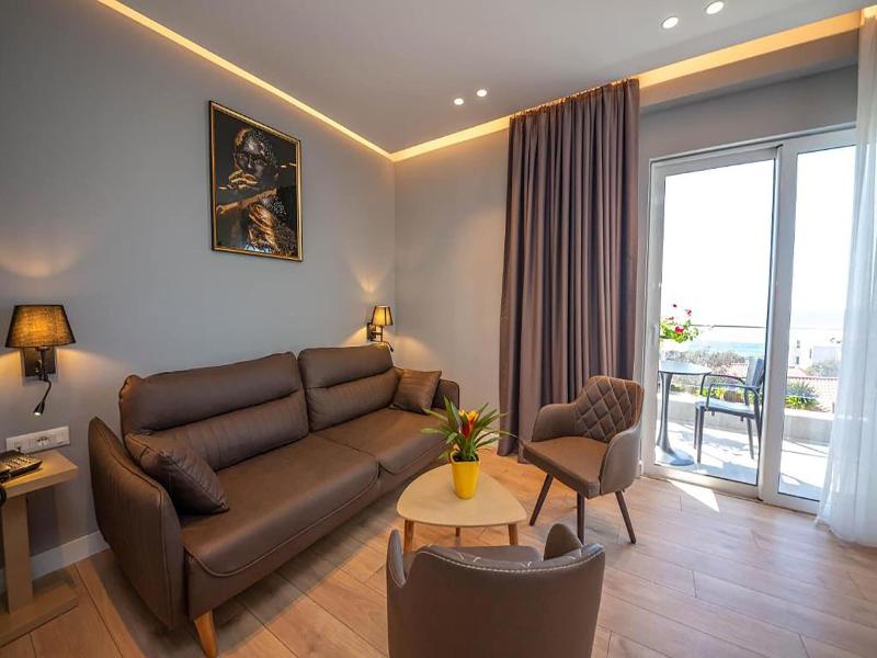 Azure Inn Hotel image