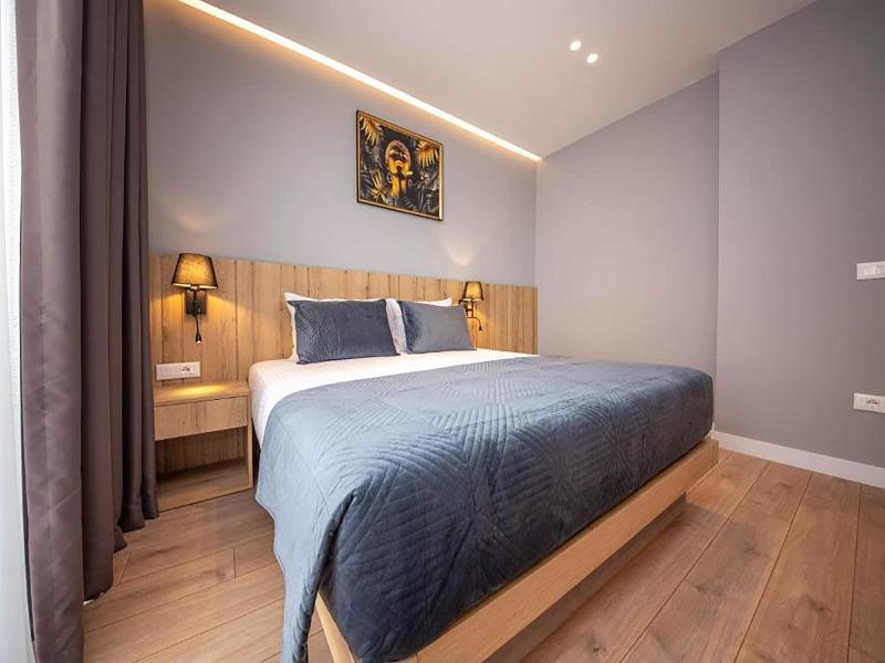 Azure Inn Hotel image