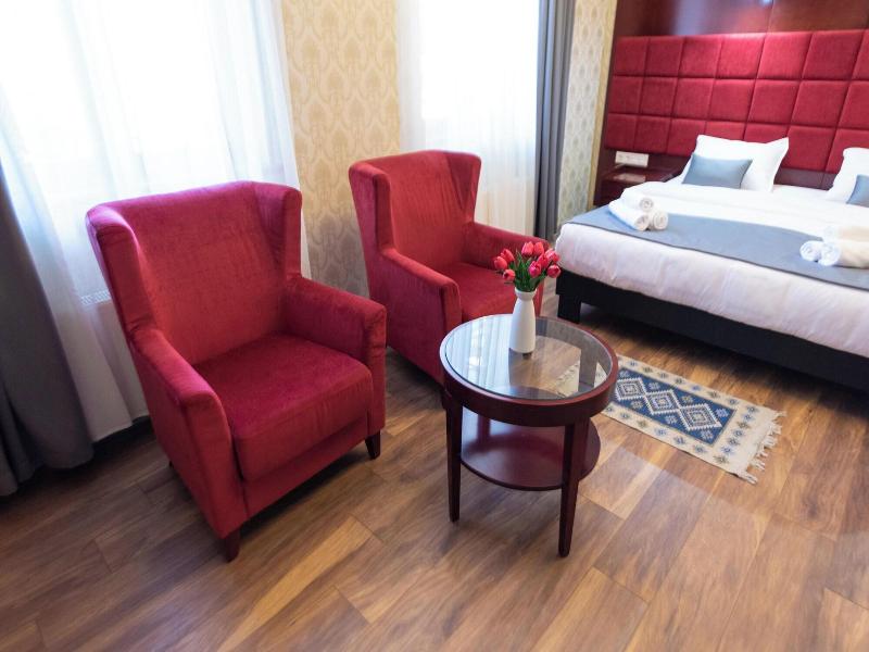 Kraveli Hotel image