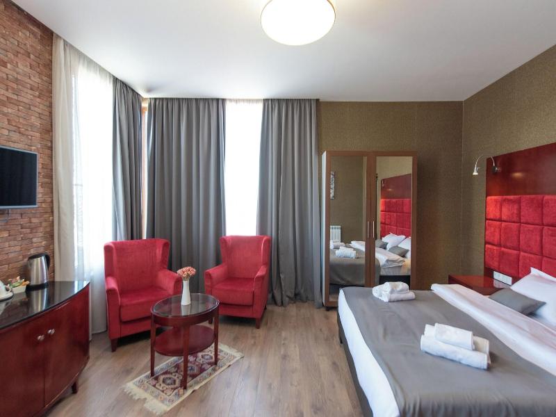 Kraveli Hotel image