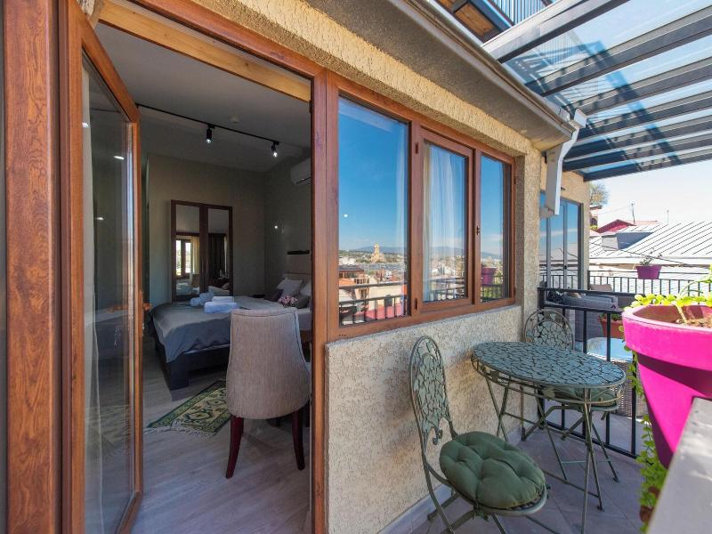 Kraveli Hotel image