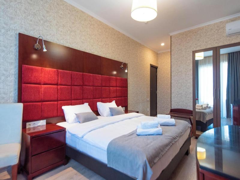 Kraveli Hotel image