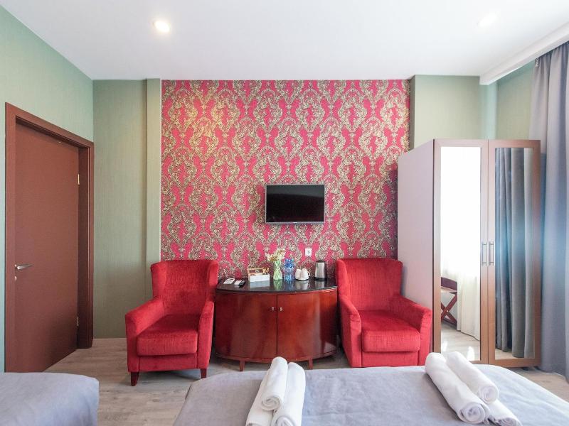 Kraveli Hotel image