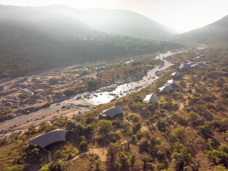 Madwaleni River Lodge - Babanango Game Reserve