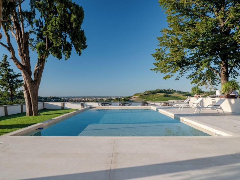 Boutique Hotel Villa Monty Banks image
