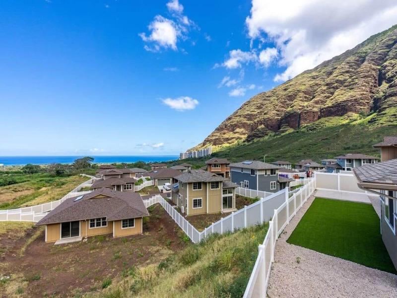 @ Marbella Lane - Serene & Lovely Mt + Ocean Vie