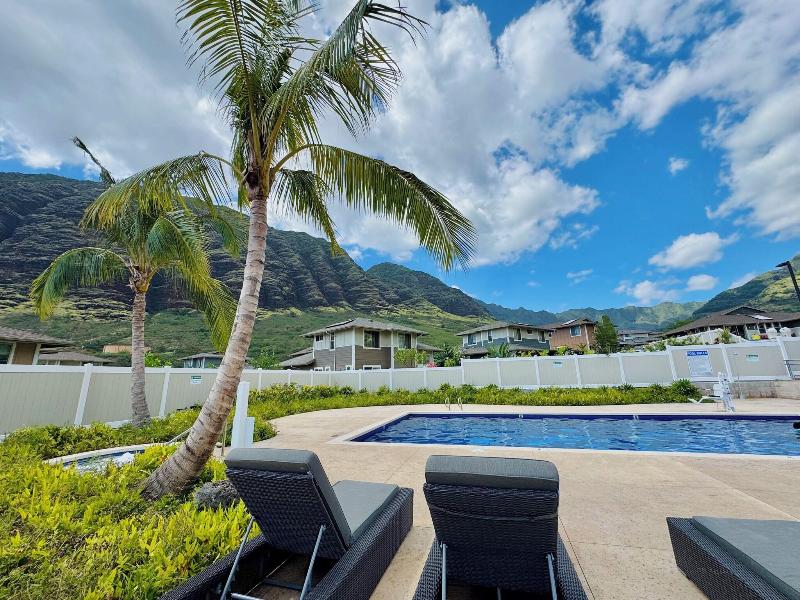 @ Marbella Lane - Serene & Lovely Mt + Ocean Vie
