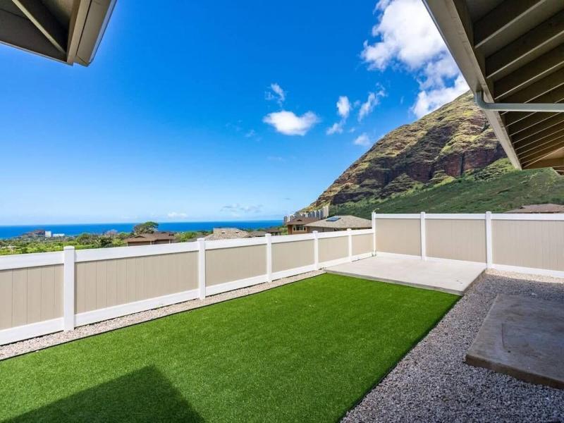 @ Marbella Lane - Serene & Lovely Mt + Ocean Vie
