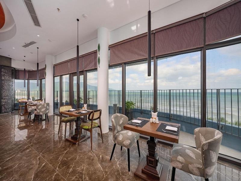 Nesta Celia Danang Hotel image