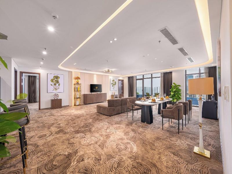 Nesta Celia Danang Hotel image