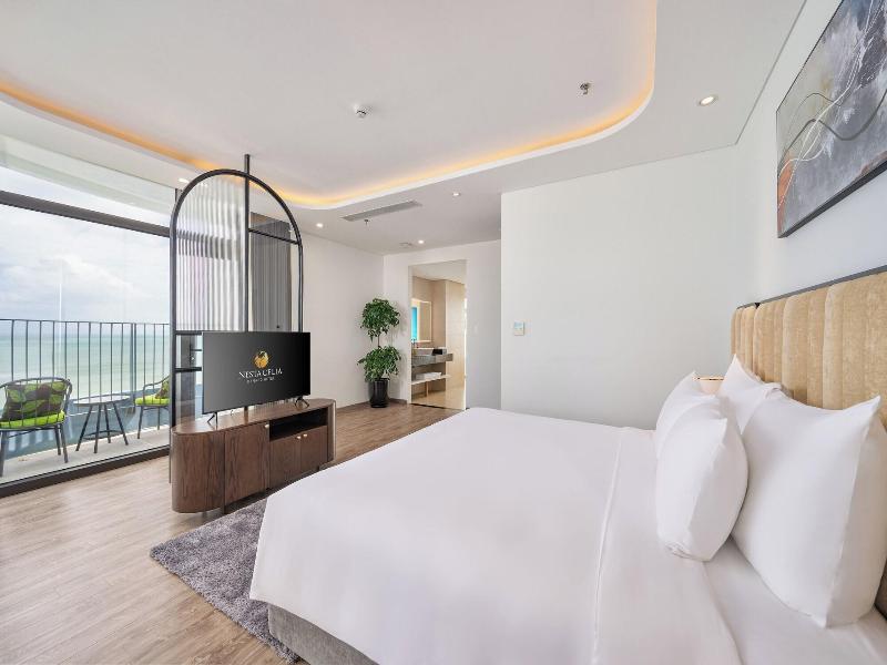 Nesta Celia Danang Hotel image