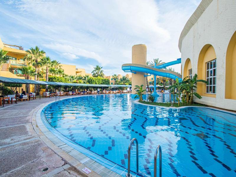 Suites Hotel Les Charmilles & Spa image
