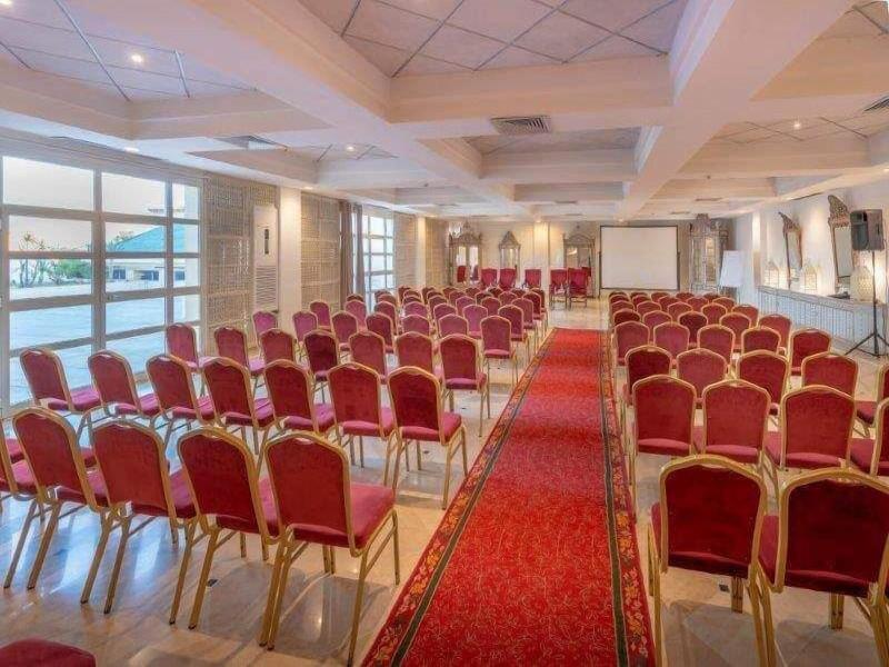 Suites Hotel Les Charmilles & Spa image