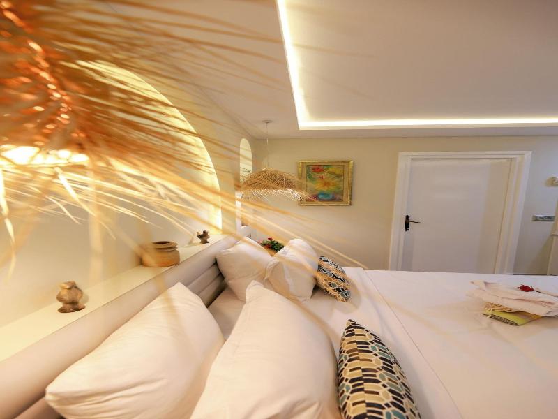 Suites Hotel Les Charmilles & Spa image