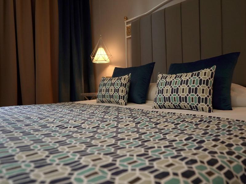 Suites Hotel Les Charmilles & Spa image