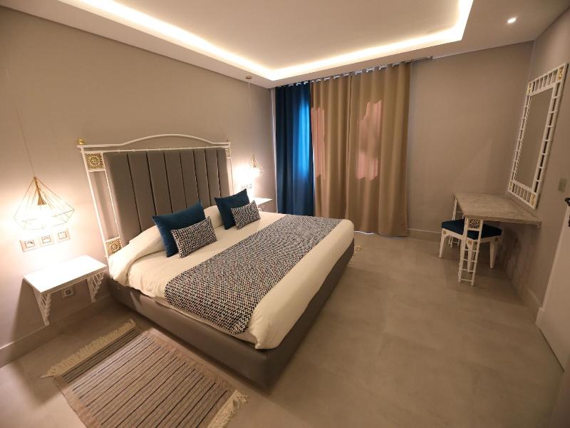 Suites Hotel Les Charmilles & Spa image