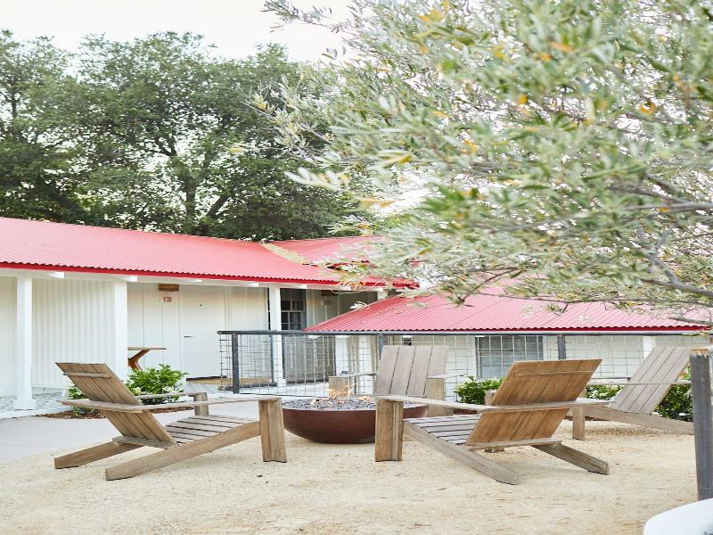 Farmhouse Paso — general view