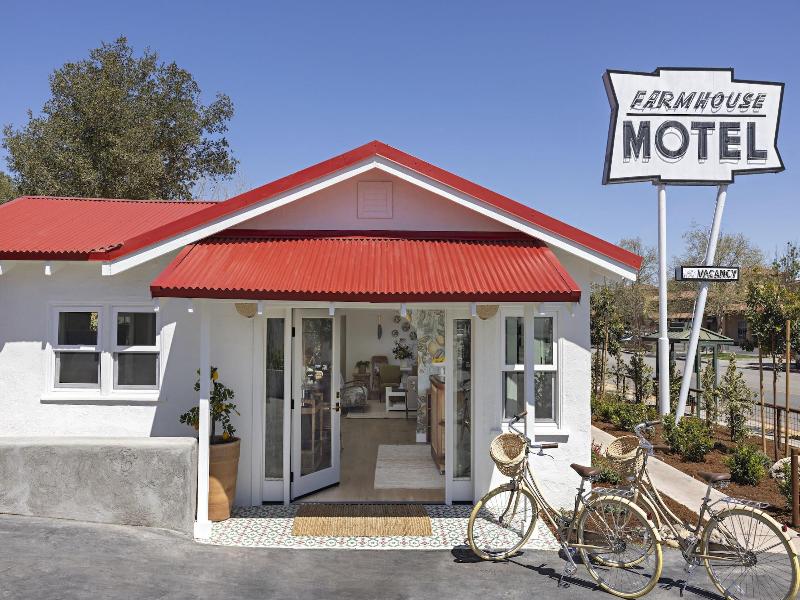 Farmhouse Paso image