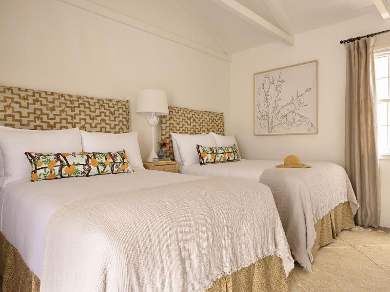 Farmhouse Paso image