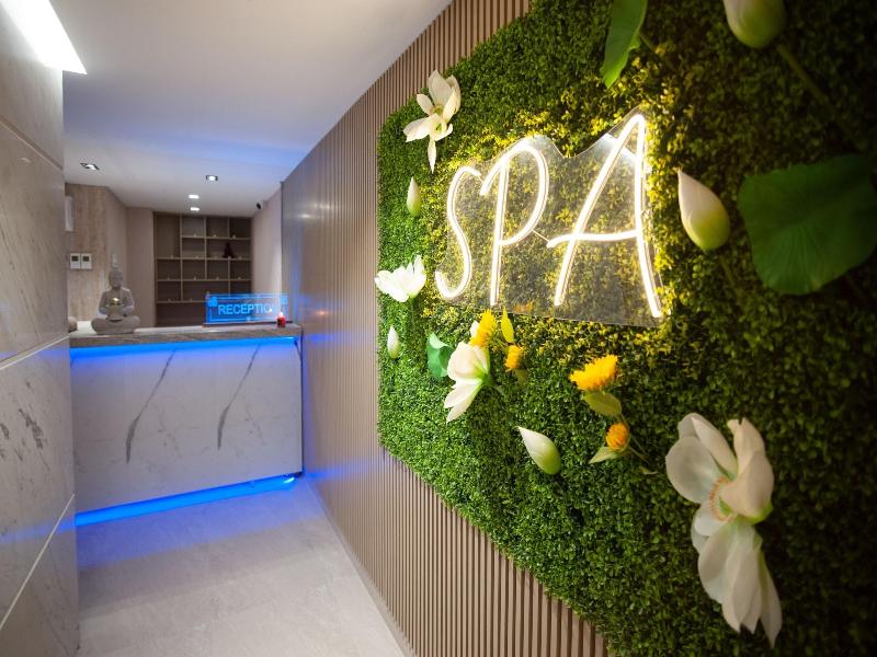 Doanesia Premium Hotel & Spa image