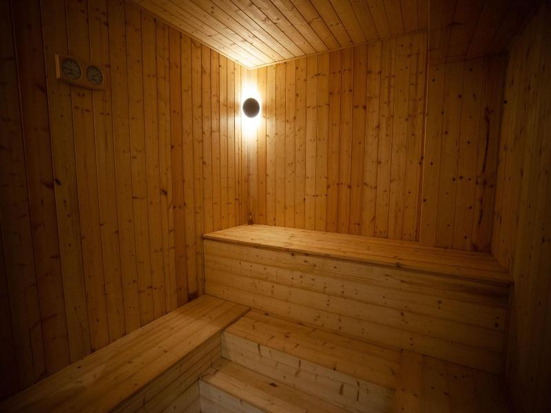 Doanesia Premium Hotel & Spa image