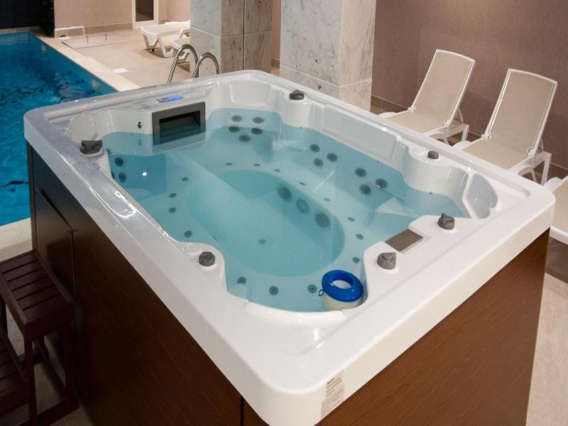 Doanesia Premium Hotel & Spa image