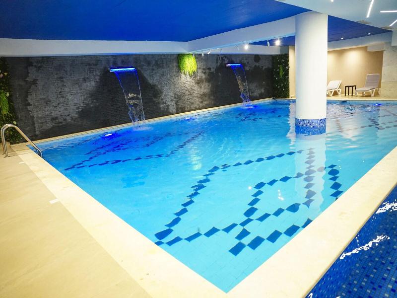 Doanesia Premium Hotel & Spa image