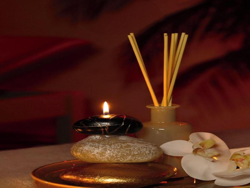 Doanesia Premium Hotel & Spa image