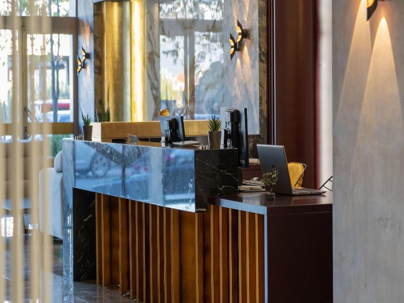 Doanesia Premium Hotel & Spa image