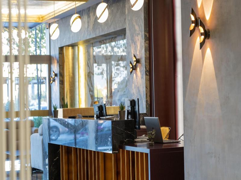 Doanesia Premium Hotel & Spa image