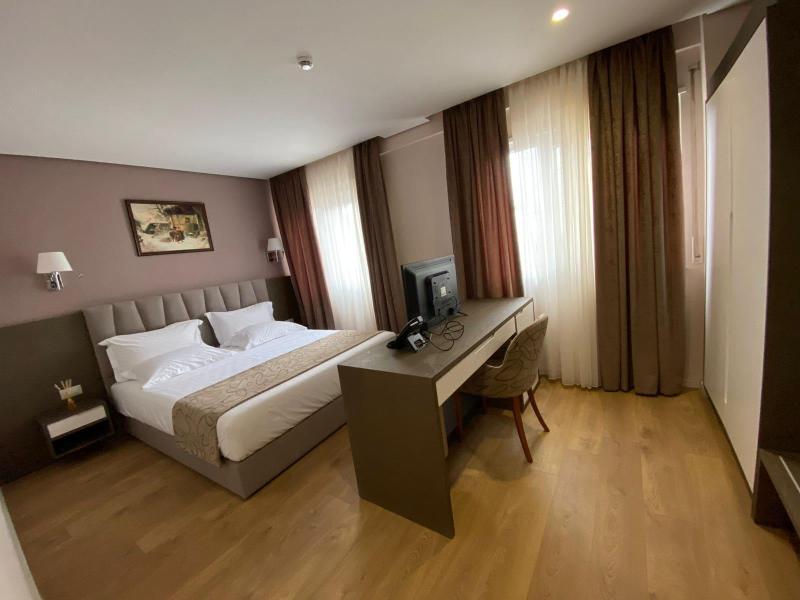Doanesia Premium Hotel & Spa image