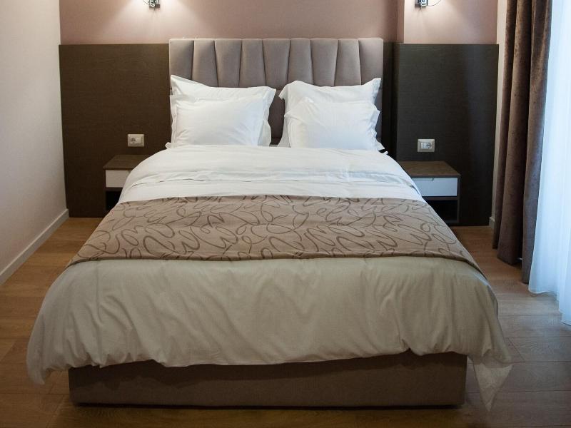 Doanesia Premium Hotel & Spa image