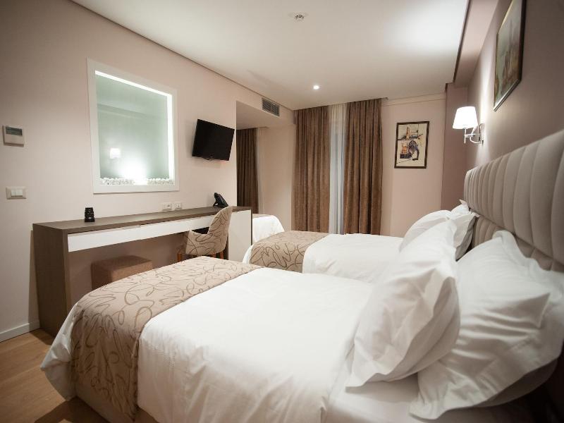 Doanesia Premium Hotel & Spa image