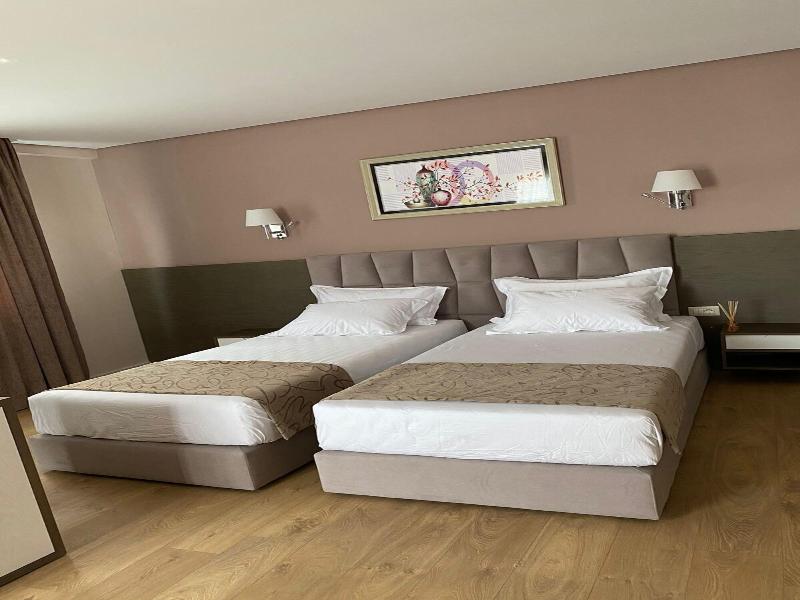 Doanesia Premium Hotel & Spa image