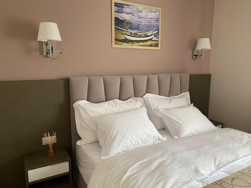 Doanesia Premium Hotel & Spa image