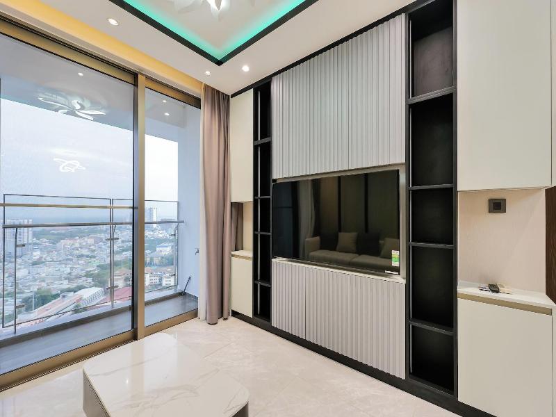 Midtown By Saigon image