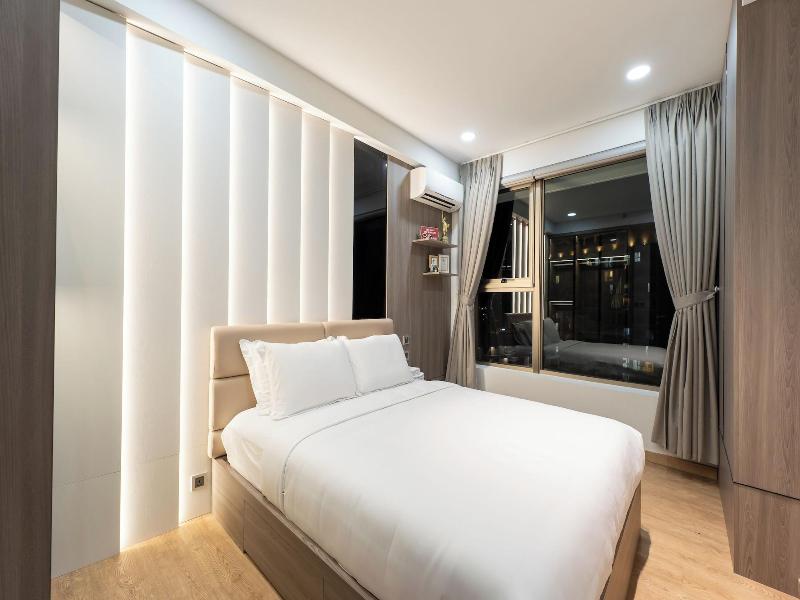 Midtown By Saigon image