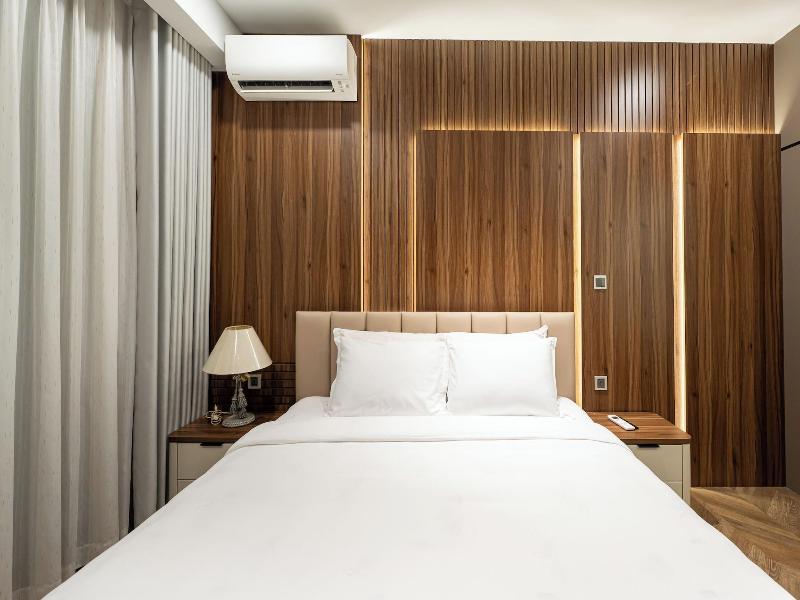 Midtown By Saigon image