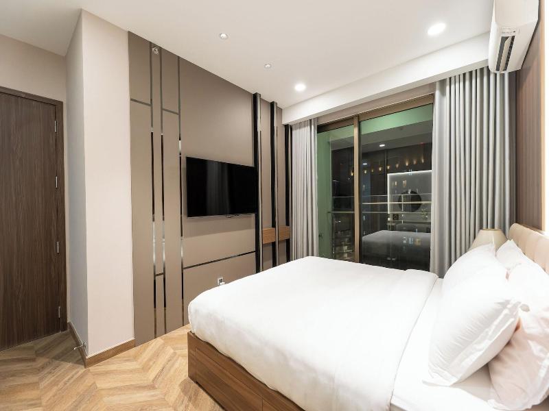 Midtown By Saigon image