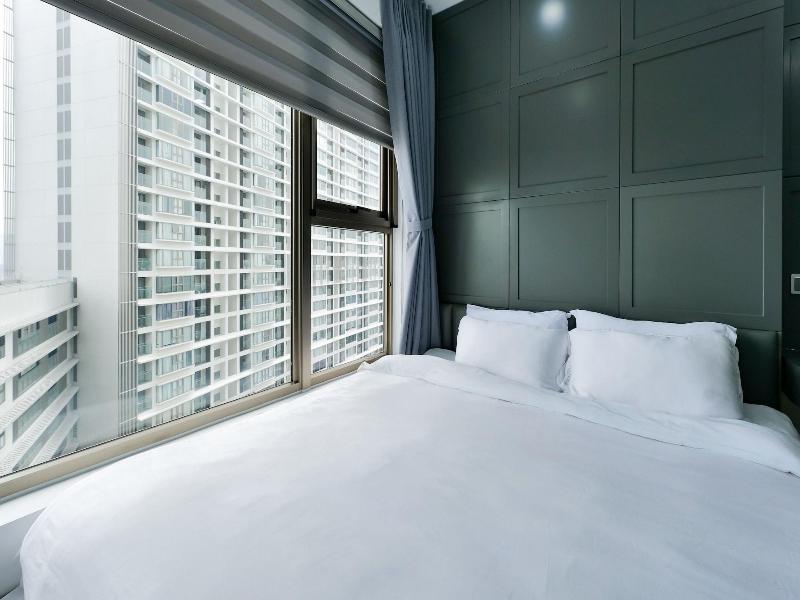 Midtown By Saigon image
