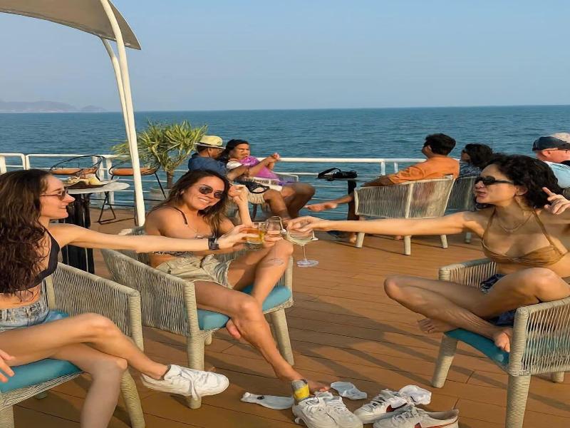 Omina Hanoi Hotel And Restaurant image