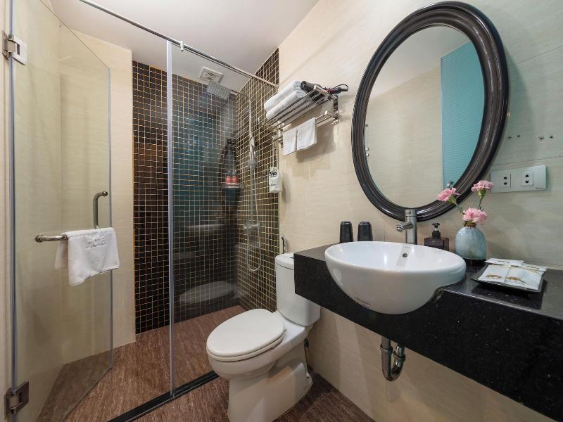 Omina Hanoi Hotel And Restaurant image