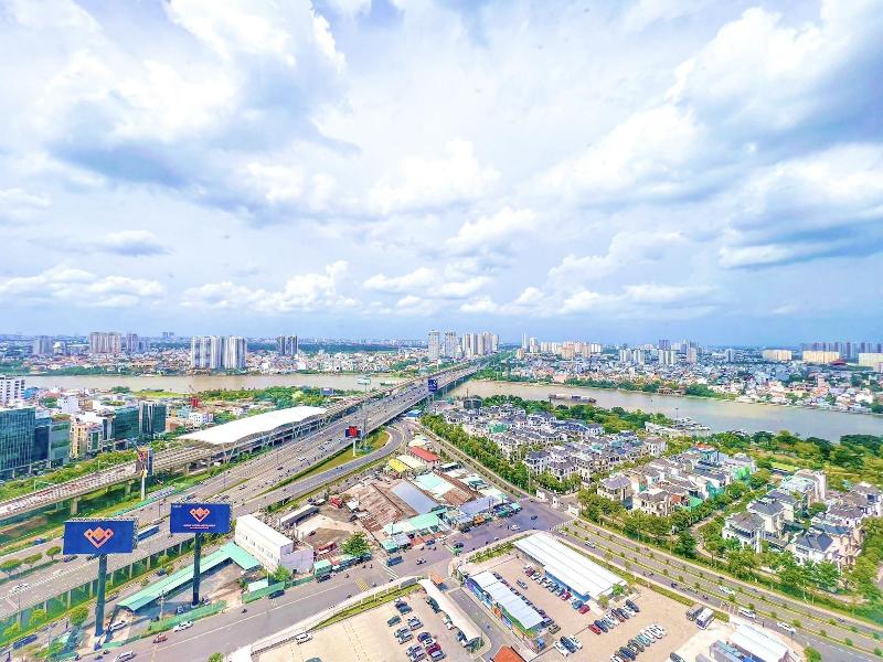 Lyshing Apartment In Vinhomes Luxury Landmark image
