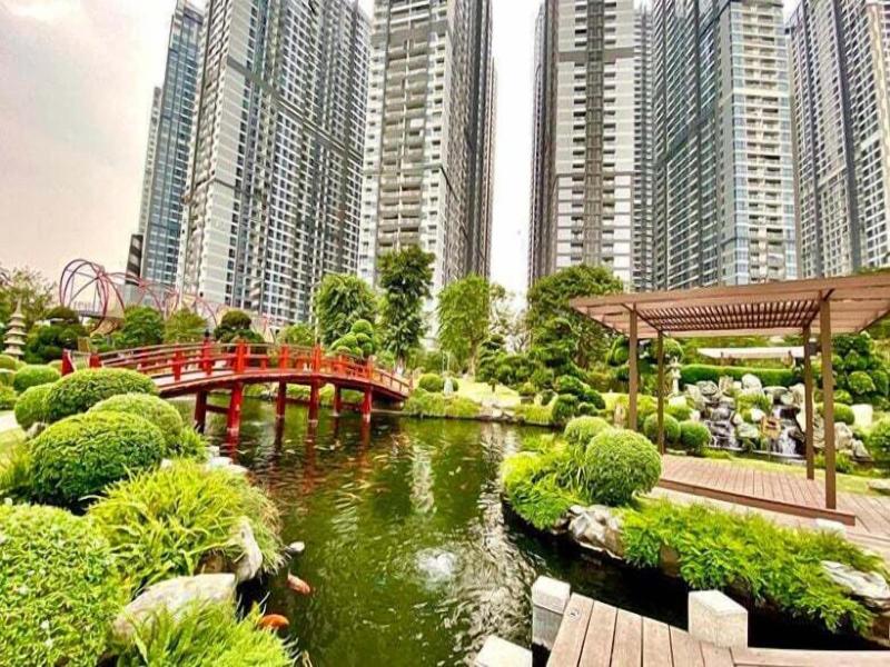 Lyshing Apartment In Vinhomes Luxury Landmark image