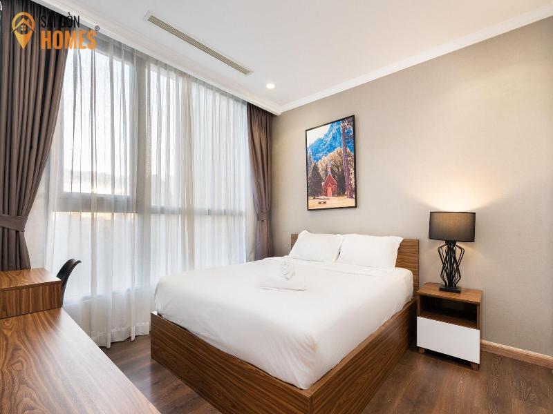 Lyshing Apartment In Vinhomes Luxury Landmark image