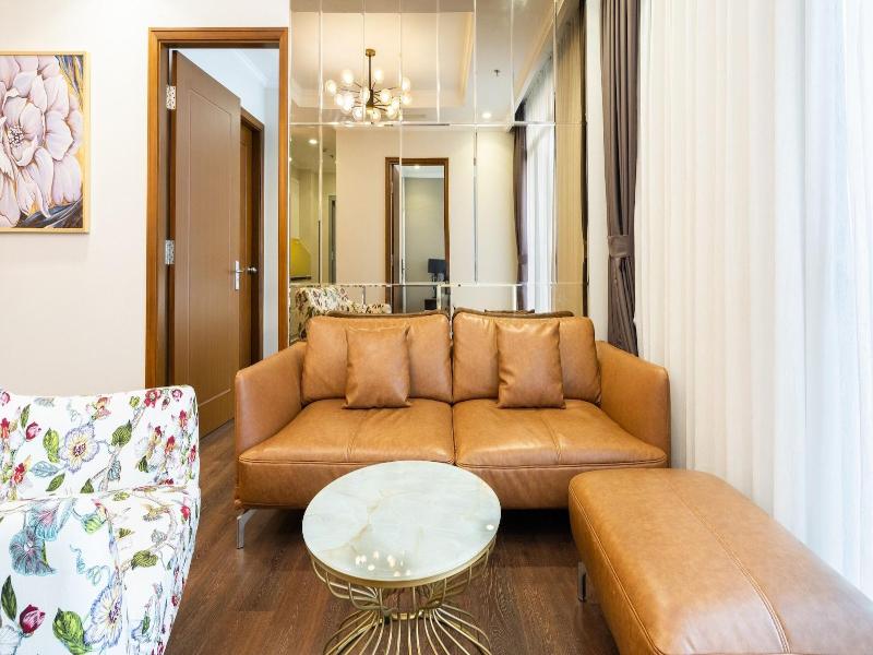Lyshing Apartment In Vinhomes Luxury Landmark image