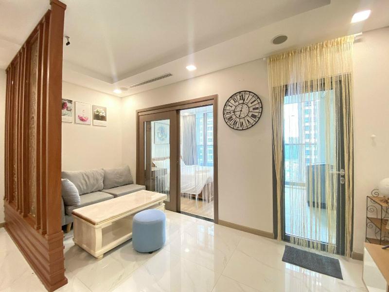 Lyshing Apartment In Vinhomes Luxury Landmark image