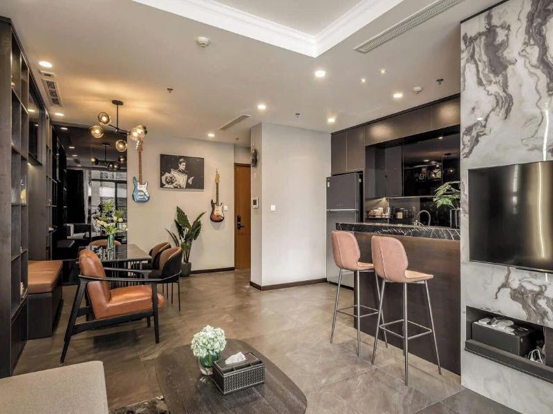 Lyshing Apartment In Vinhomes Luxury Landmark image